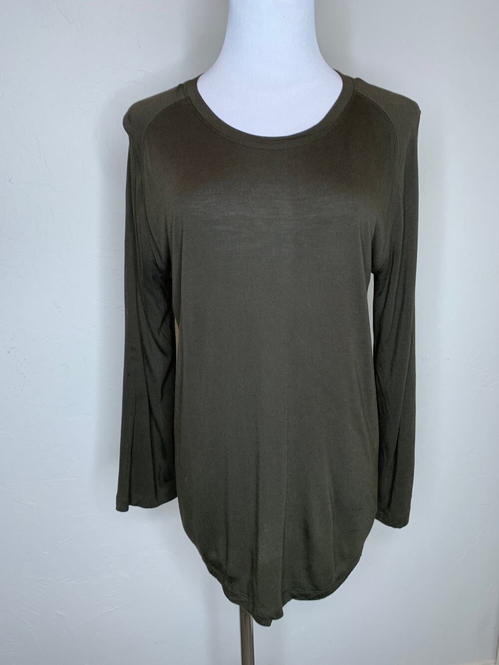 Vince Army Green Long Sleeve T Shirt Sz Medium Minimalism